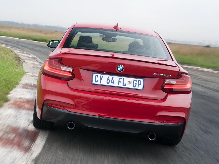  BMW M235i Coupe 2014 года  (ZA) (фото 15 из 30)